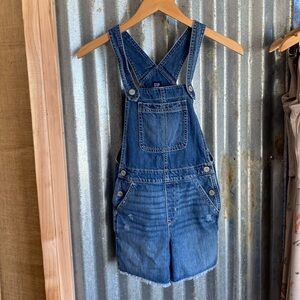 gap overalls denim shorts